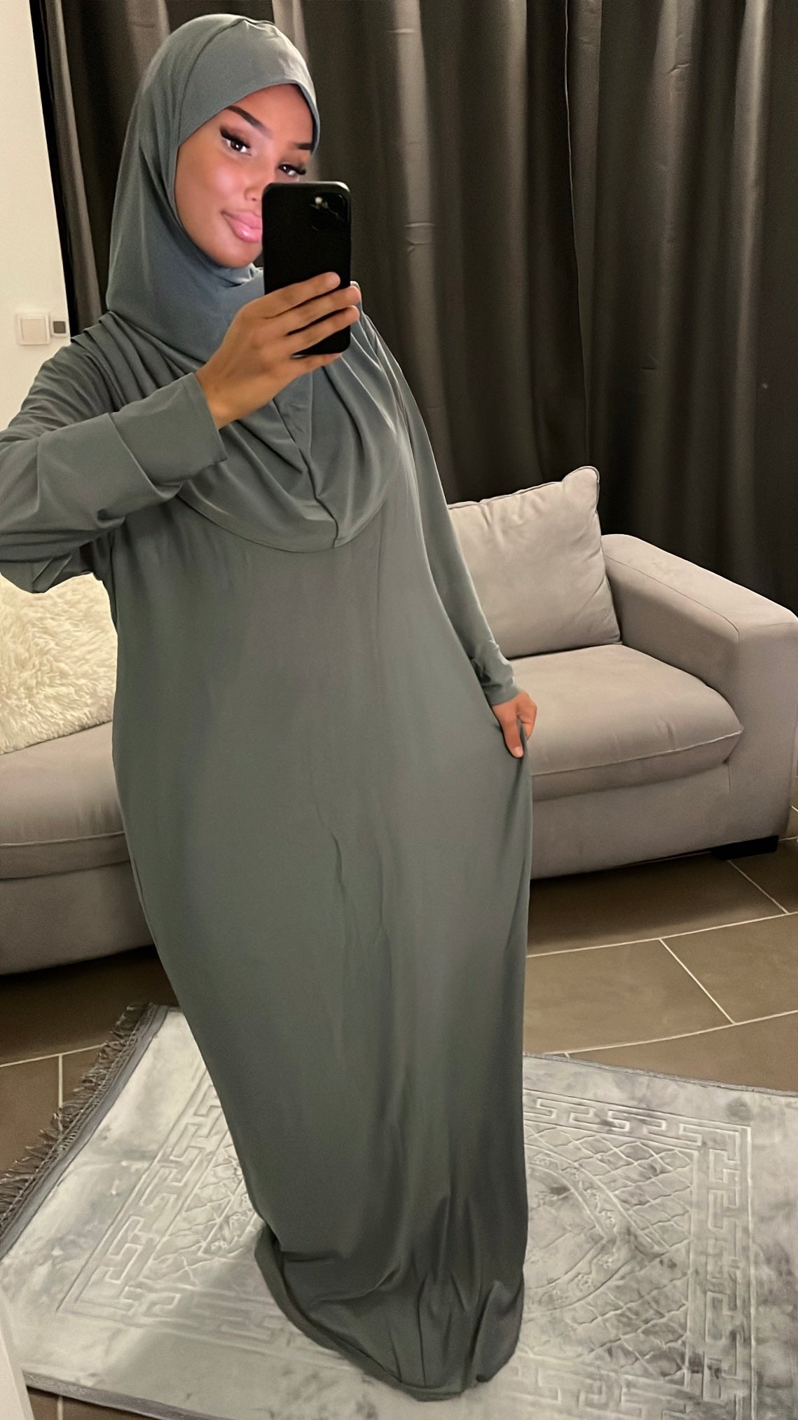 NOS TENUES DE PRIÈRES