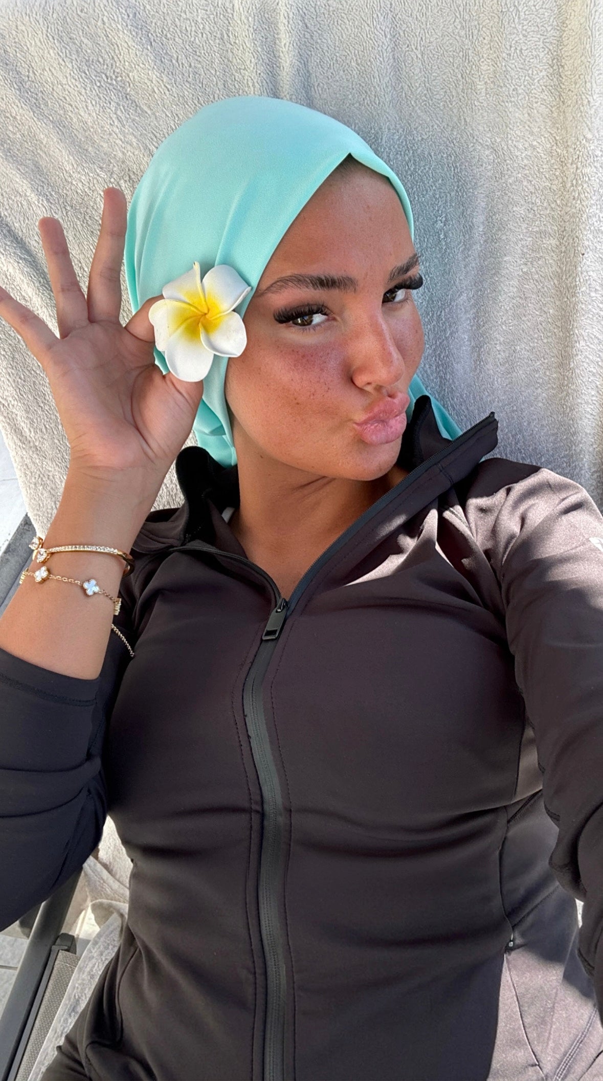 TURQUOISE