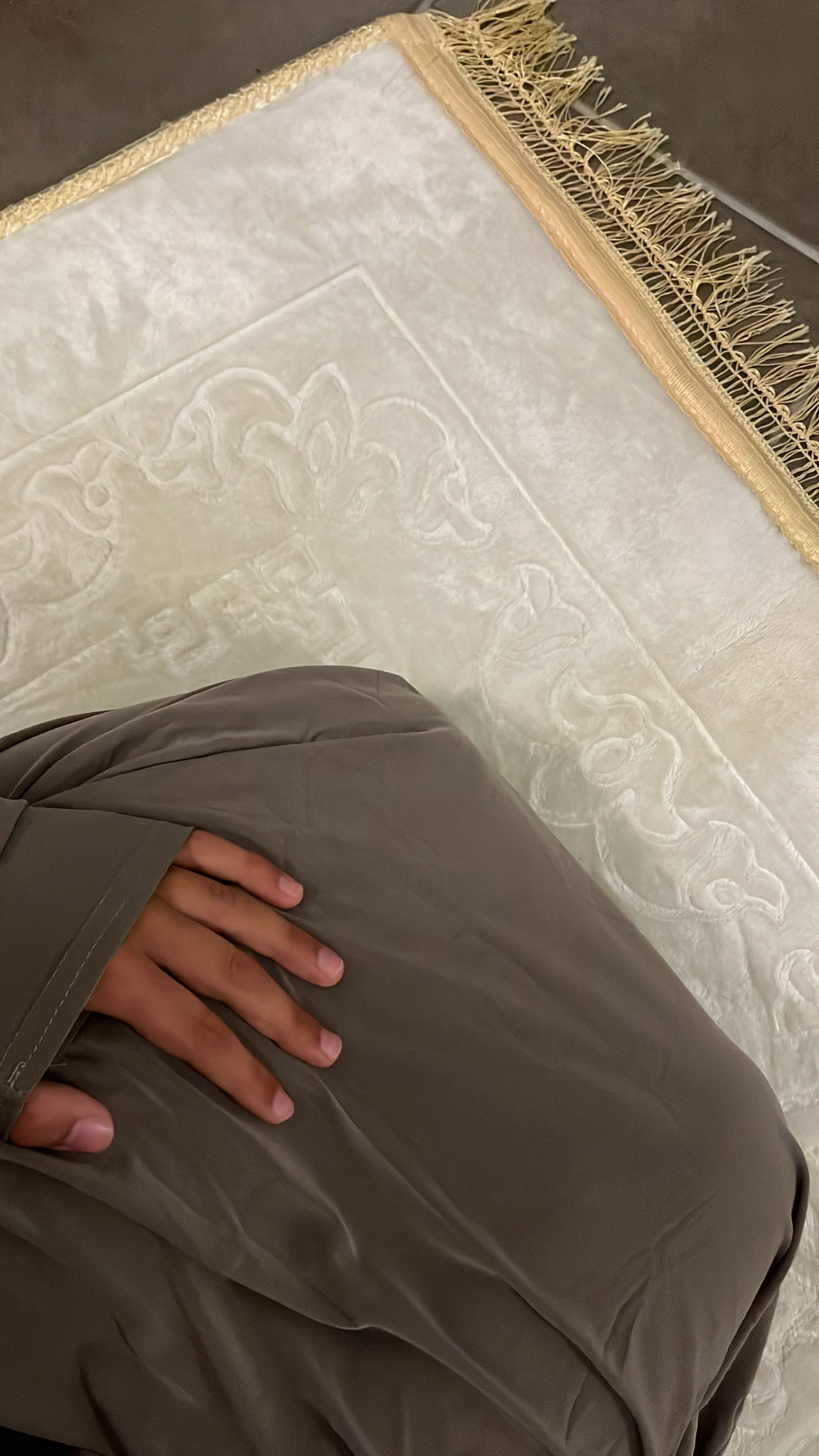 ENSEMBLE DE PRIÈRE TAUPE