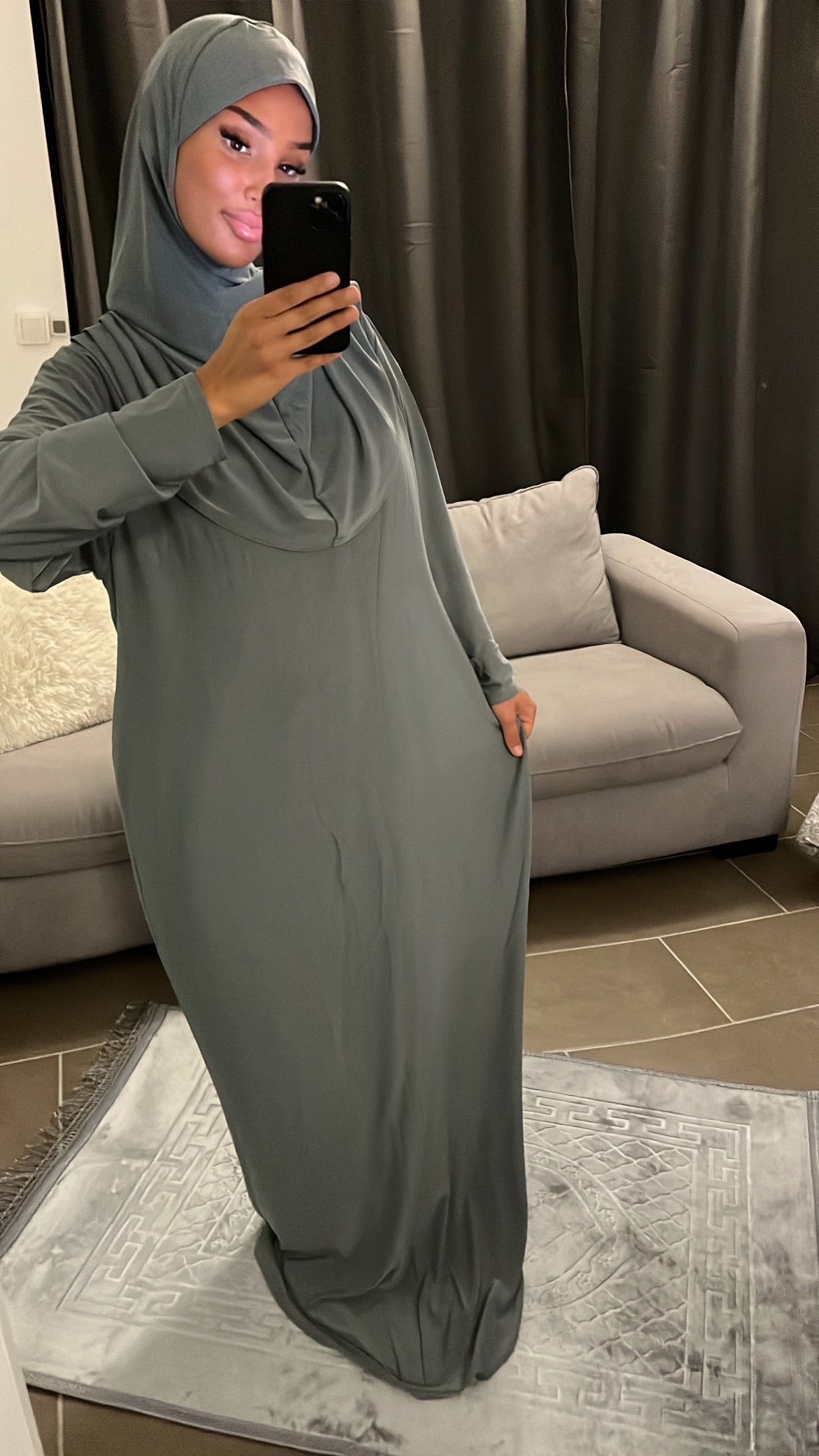 ENSEMBLE DE PRIÈRE GRIS